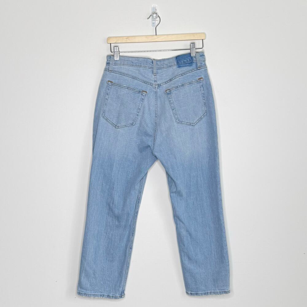 Abercrombie & Fitch Light Wash Straight Leg Jeans with Knee Rips - Picture 3 of 5